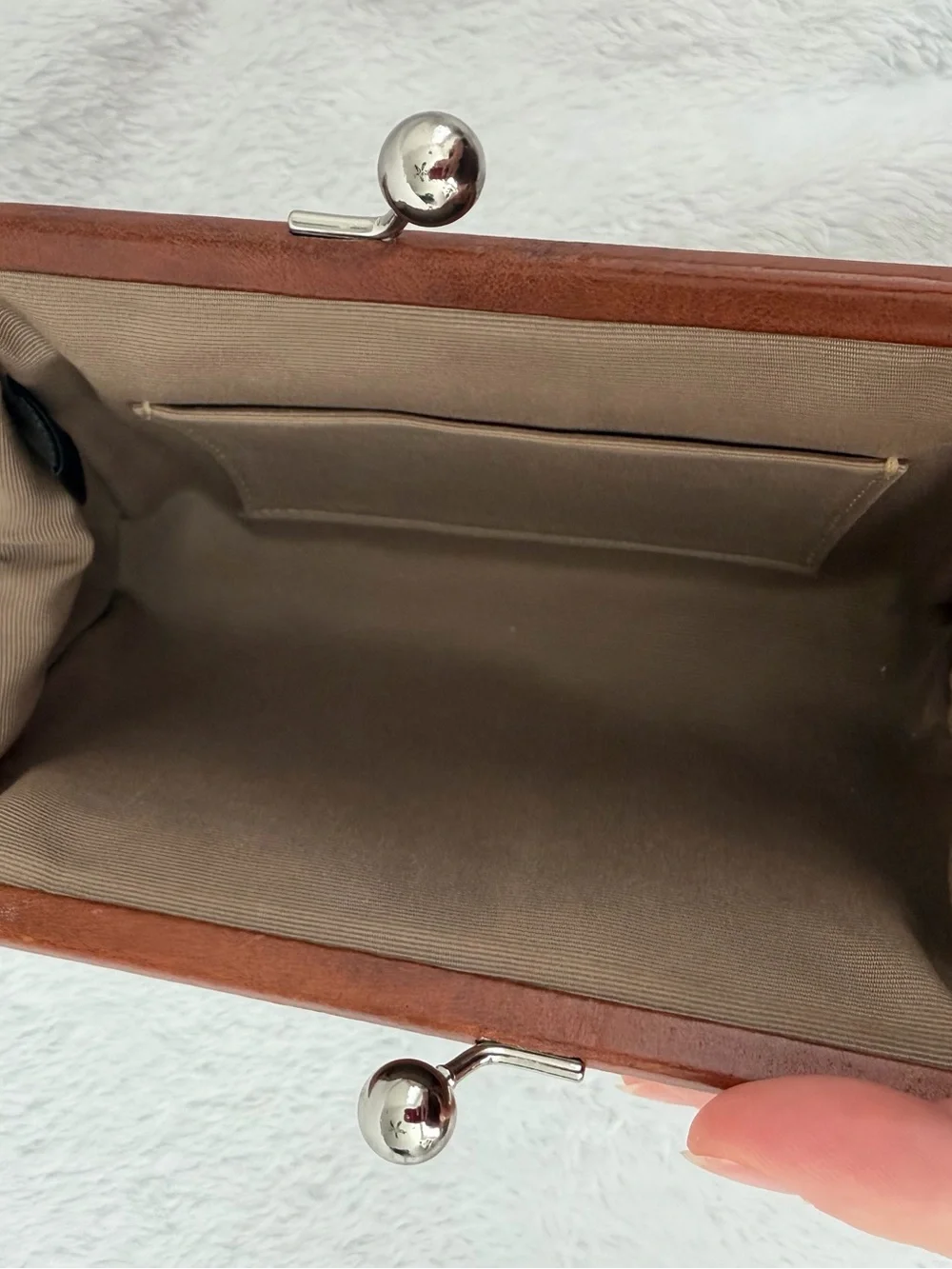 Coach Vintage Leather Soho Kisslock Framed Clutch
